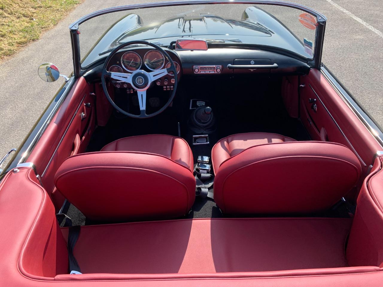 ALFA ROMEO Spider 2000 - 1961 LesAnciennes.com