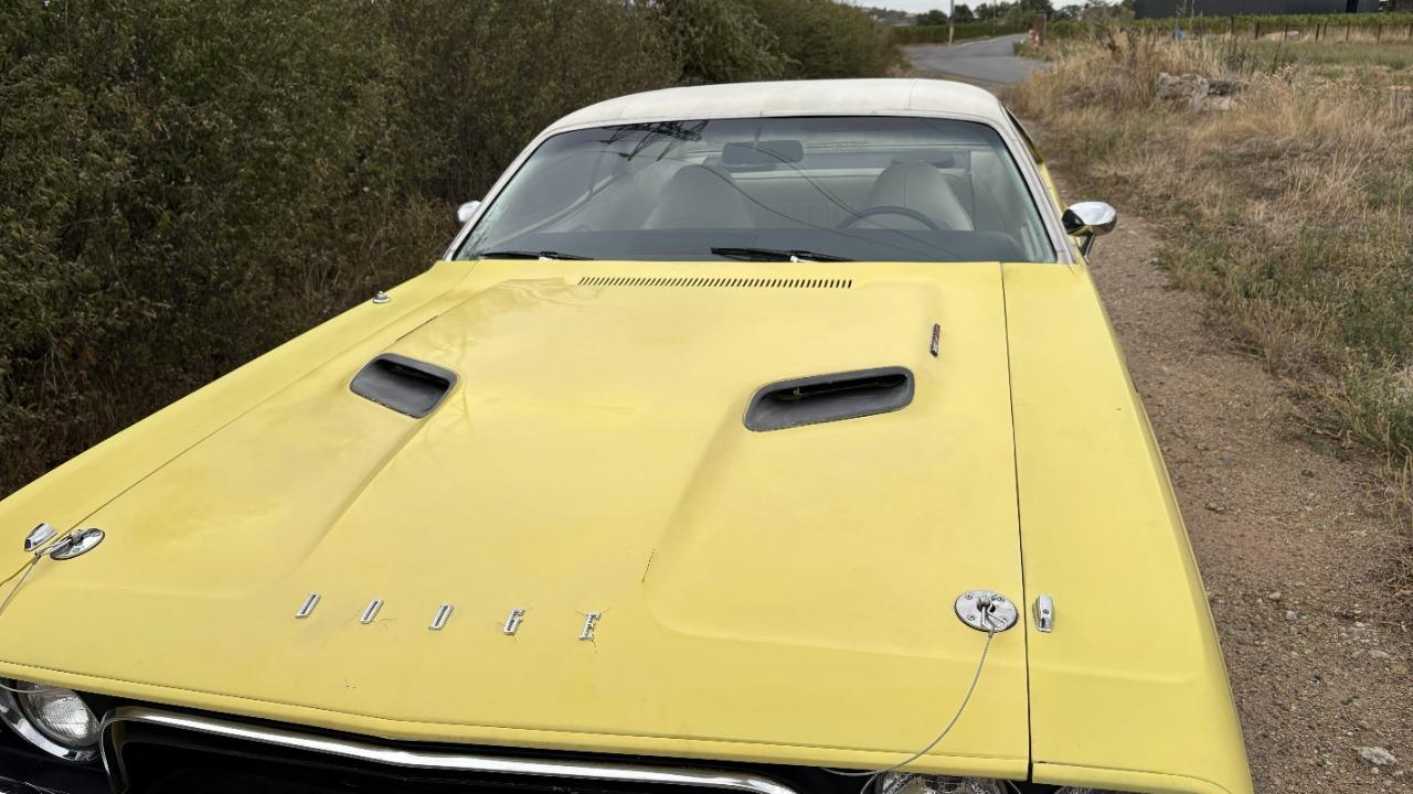 DODGE Challenger - 1973 LesAnciennes.com