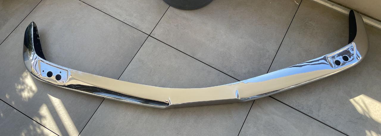 Pare choc ALFA ROMEO 2600 LesAnciennes.com