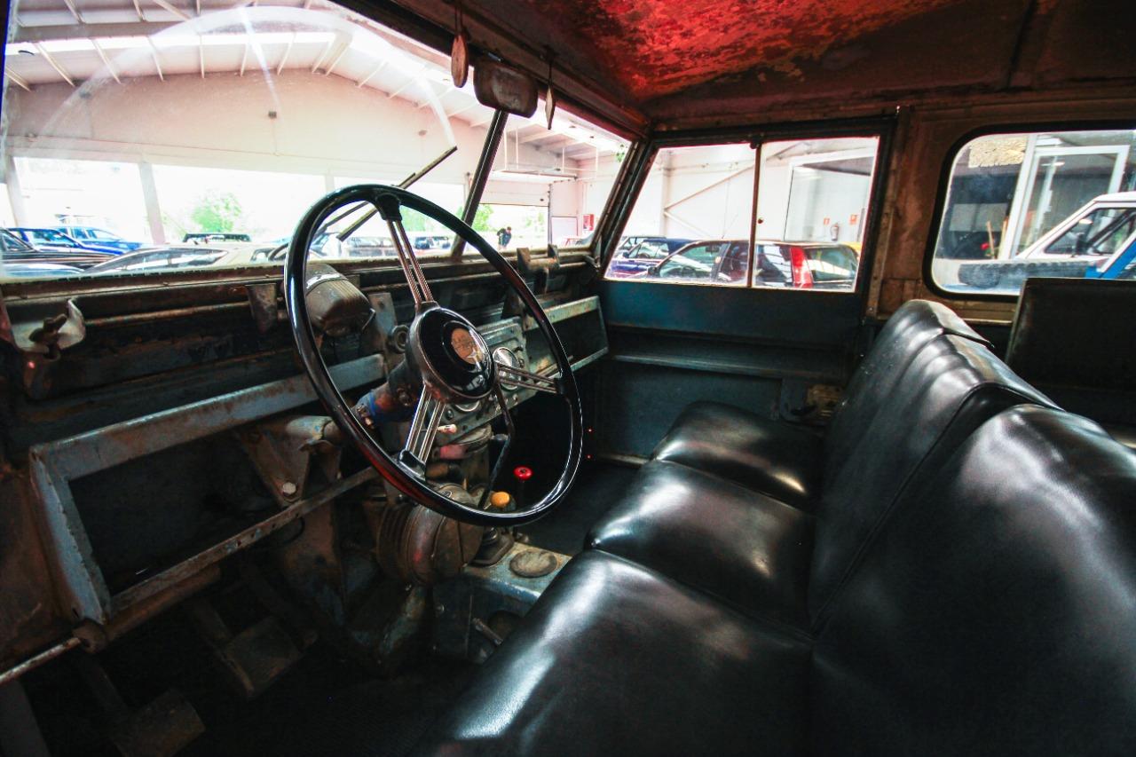 LAND ROVER 109 - 1962 LesAnciennes.com