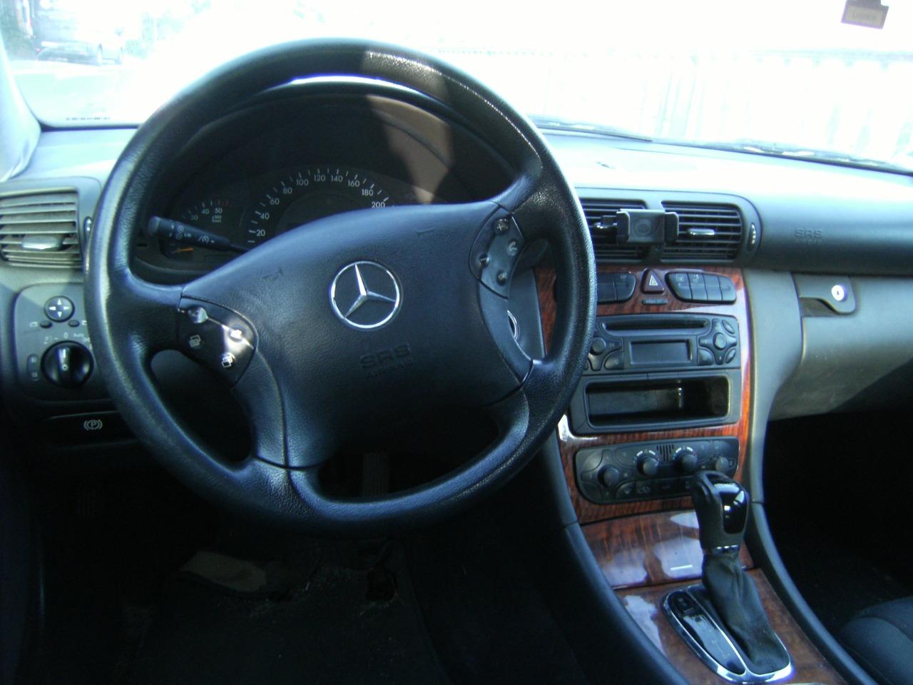 MERCEDES 200 - 2001 LesAnciennes.com