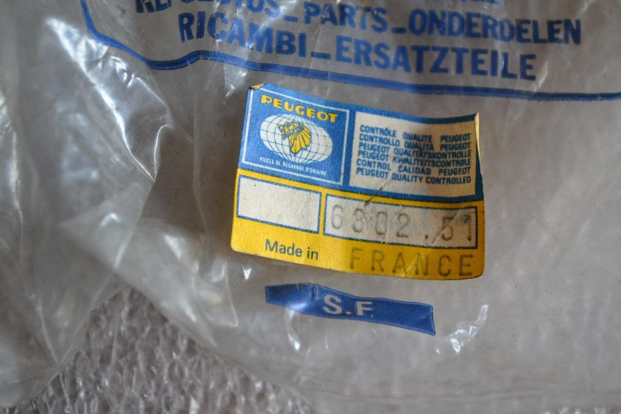 Feu AV G, 2fils, PEUGEOT 204, neuf LesAnciennes.com