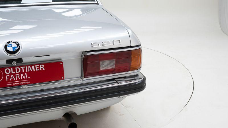 BMW 520 E12 - 1980 LesAnciennes.com