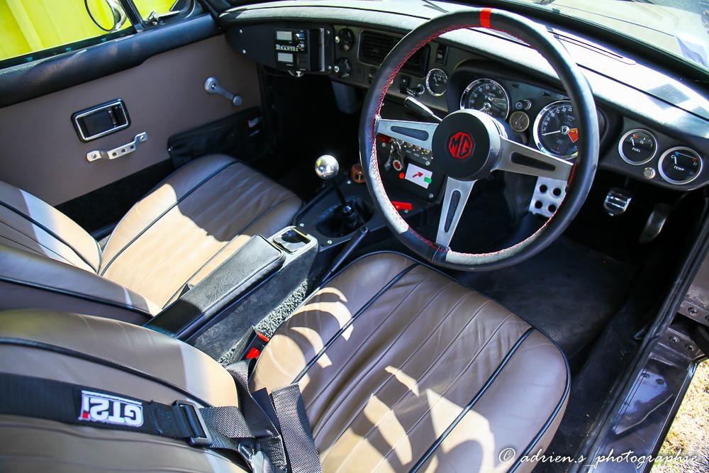 MG MGB GT - 1973 LesAnciennes.com