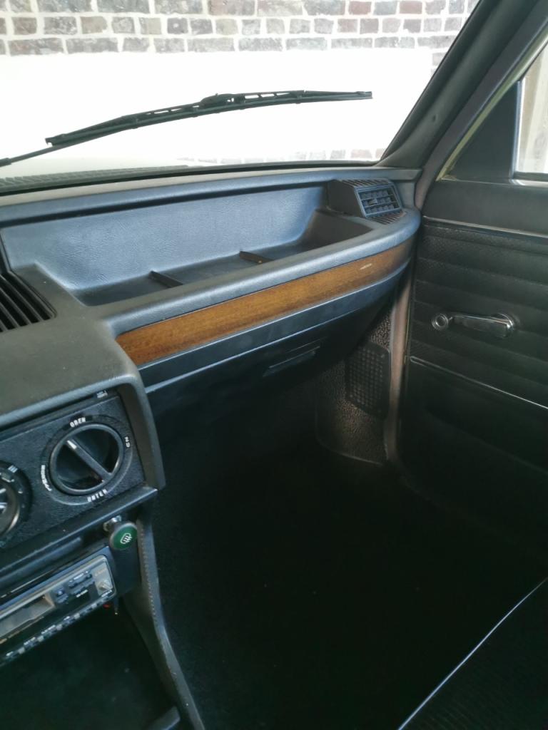 BMW 525 E12 - 1979 LesAnciennes.com