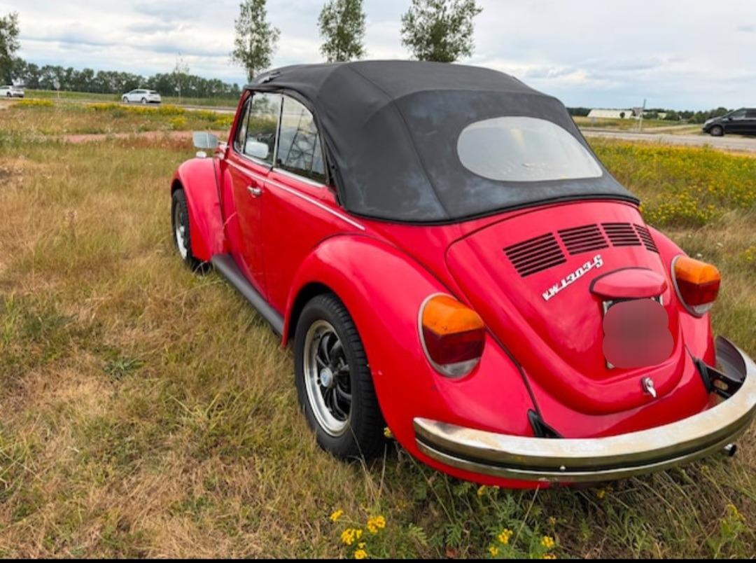 VOLKSWAGEN Coccinelle 1303 LS Cabriolet - 1973 LesAnciennes.com