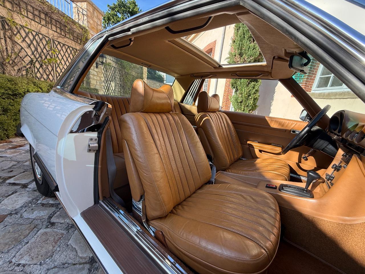 MERCEDES 350 SLC 58000 km Etat rare - 1972 LesAnciennes.com