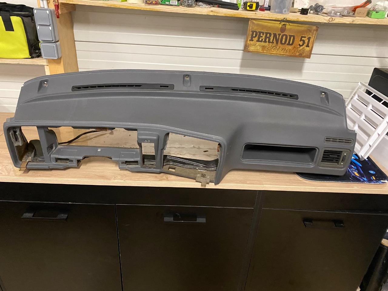 Tableau de bord FORD Sierra Cosworth LesAnciennes.com