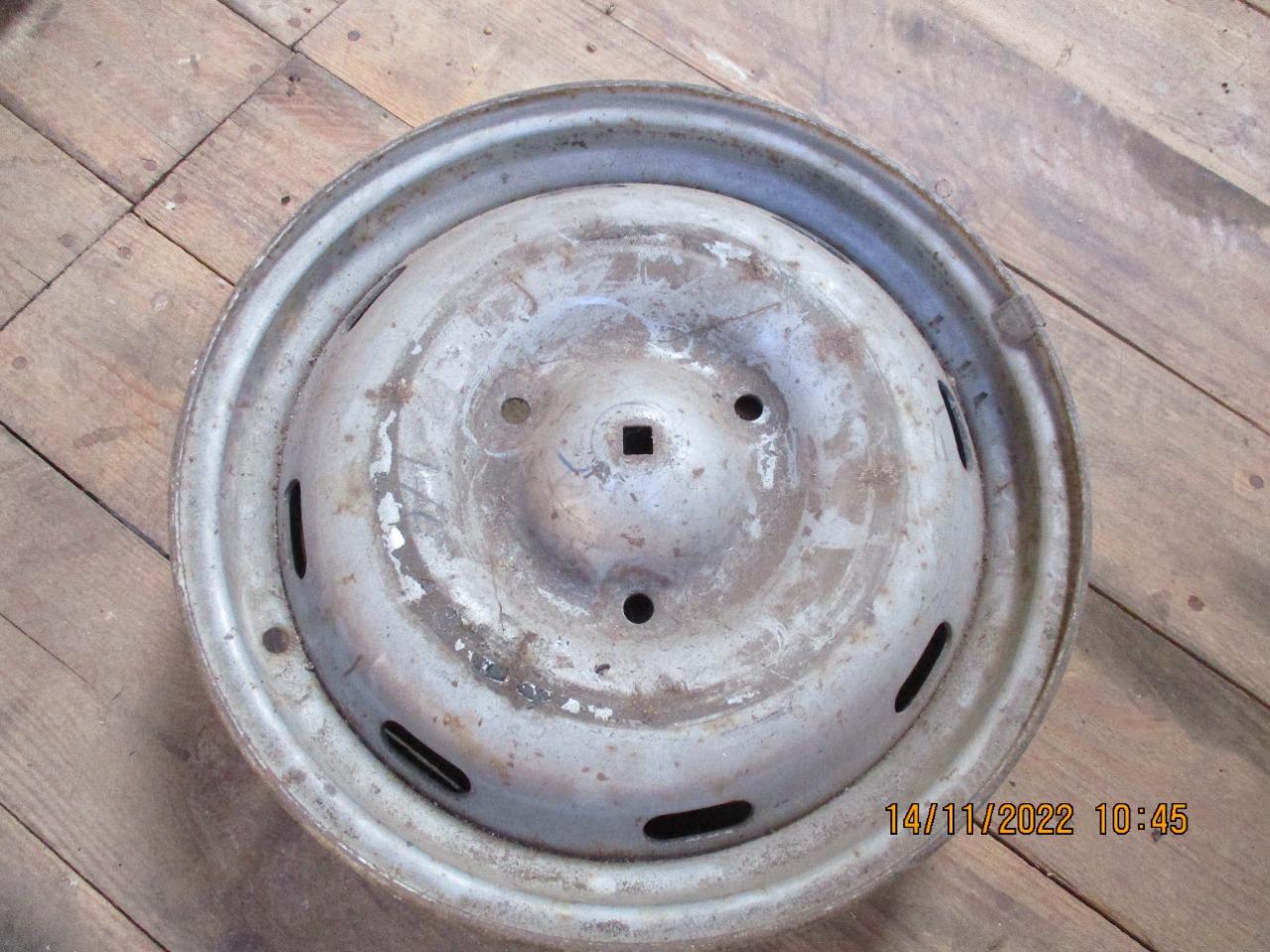 1 jante 14x125 LesAnciennes.com