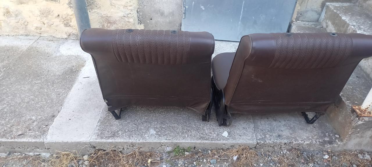 Sièges PEUGEOT 304 LesAnciennes.com