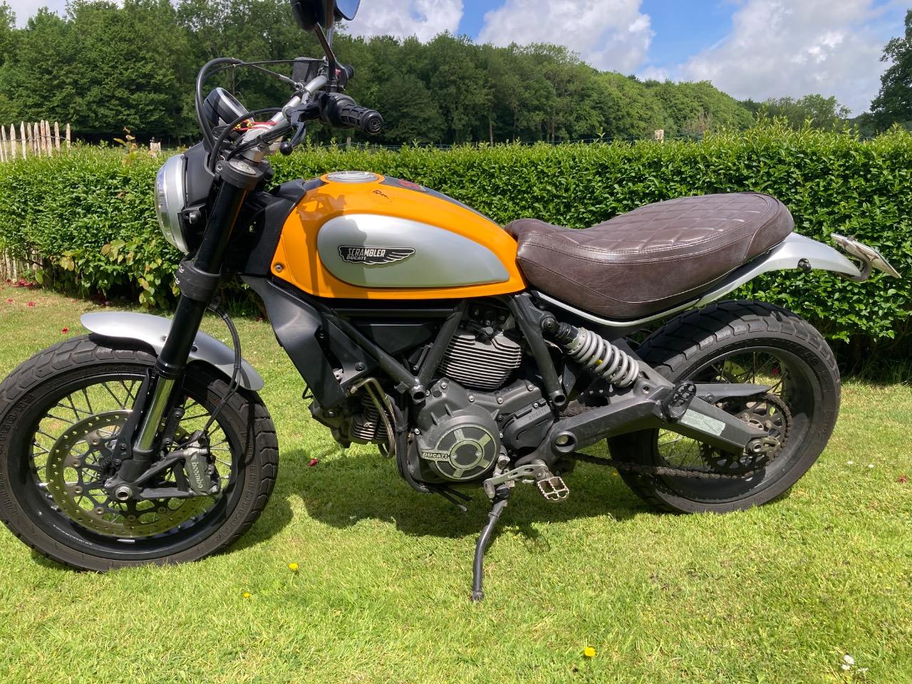 DUCATI Scrambler Classic LesAnciennes.com