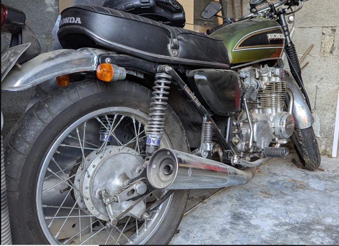 HONDA CB 550 - 1974 LesAnciennes.com