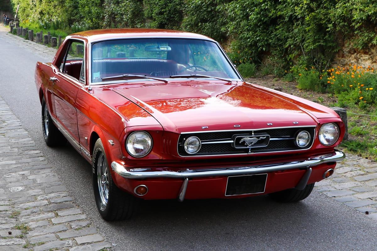 FORD Mustang V8 289 Code C - 1965 LesAnciennes.com