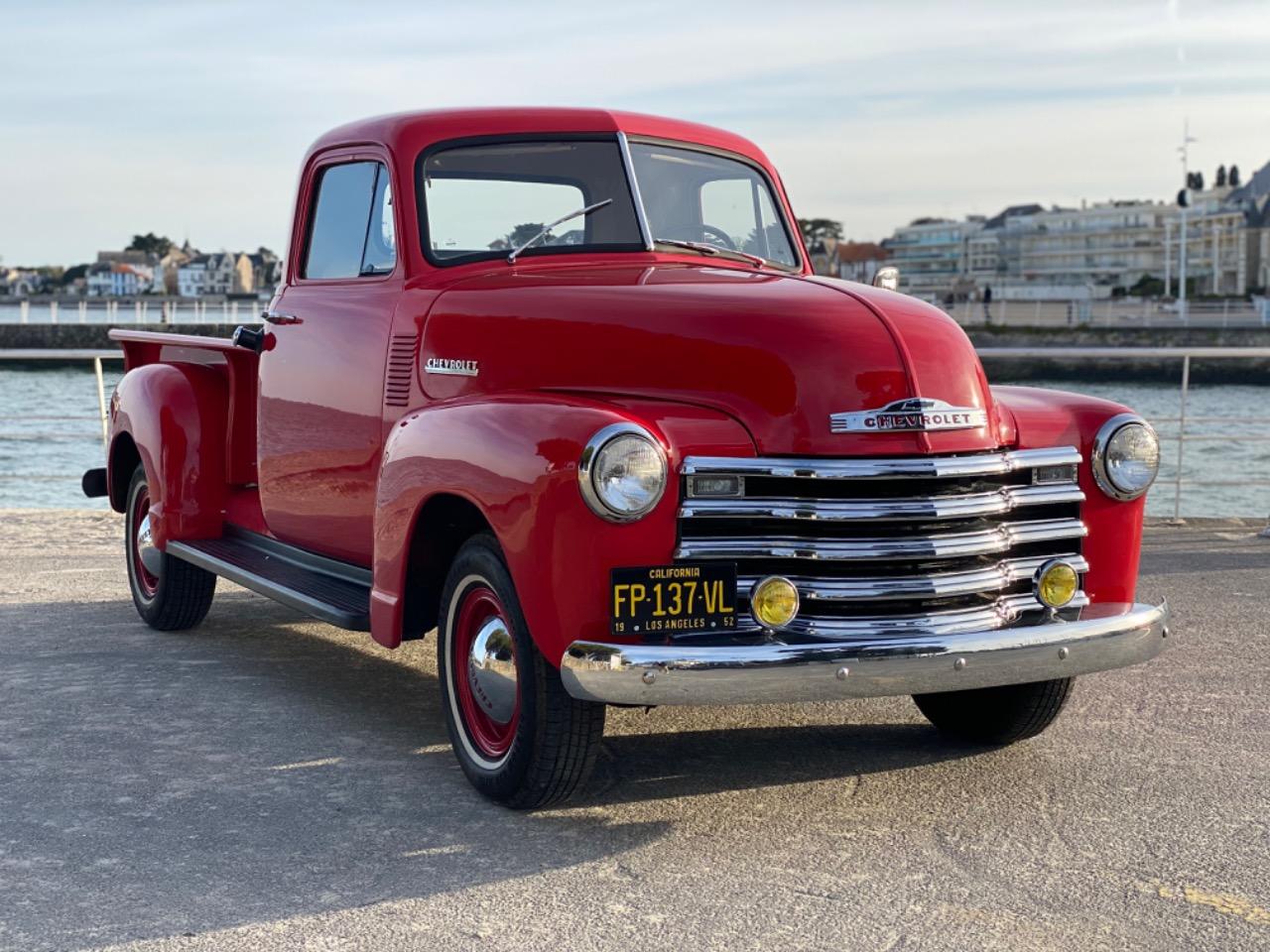CHEVROLET Chevy Pickup 3600 - 1952 LesAnciennes.com