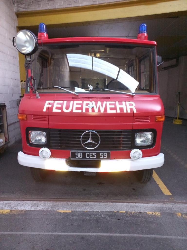 MERCEDES LF408G Pompier Allemand - 1969 LesAnciennes.com
