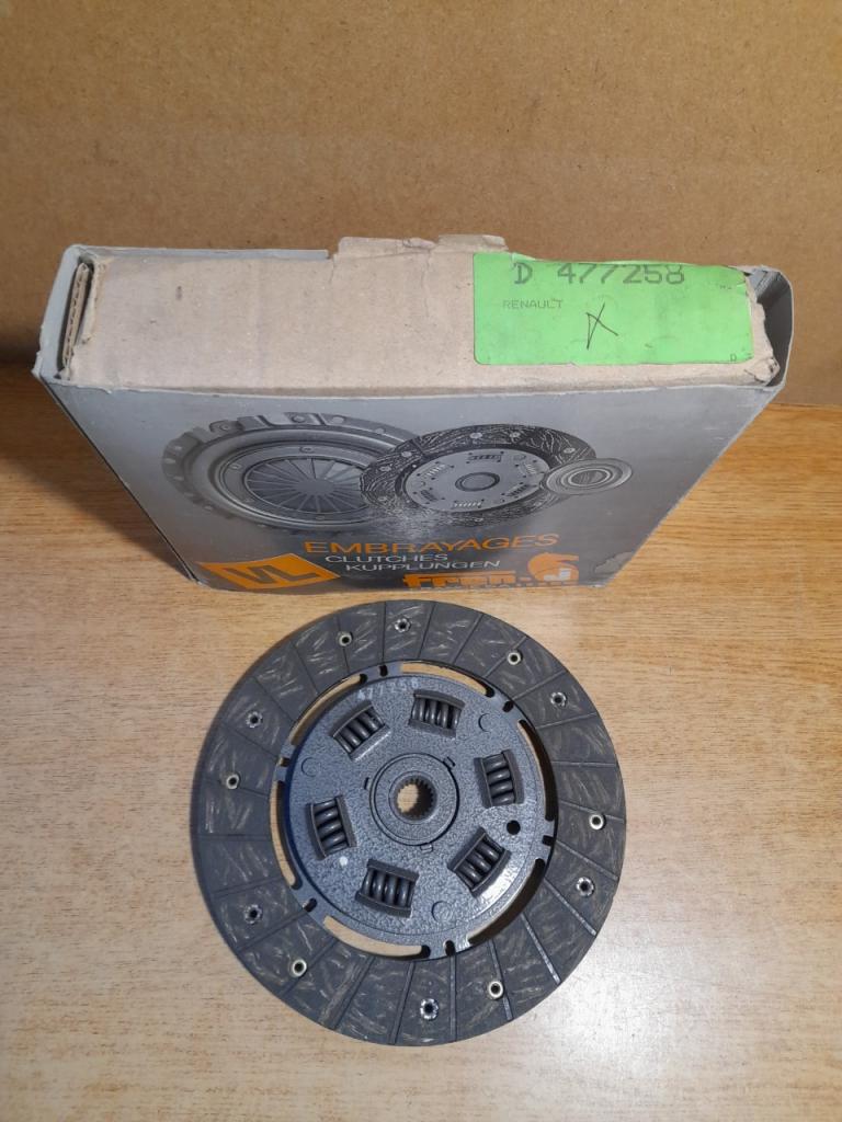 Disque d'embrayage Renault 5 alpine turbo D477258 LesAnciennes.com