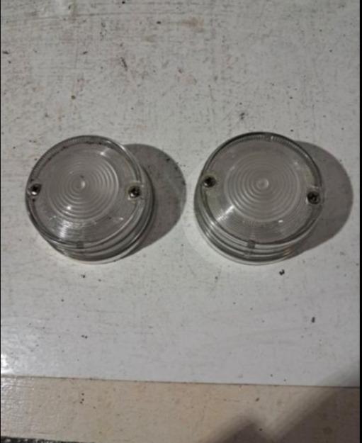 Cabochons de clignotants pour RENAULT Estafette LesAnciennes.com