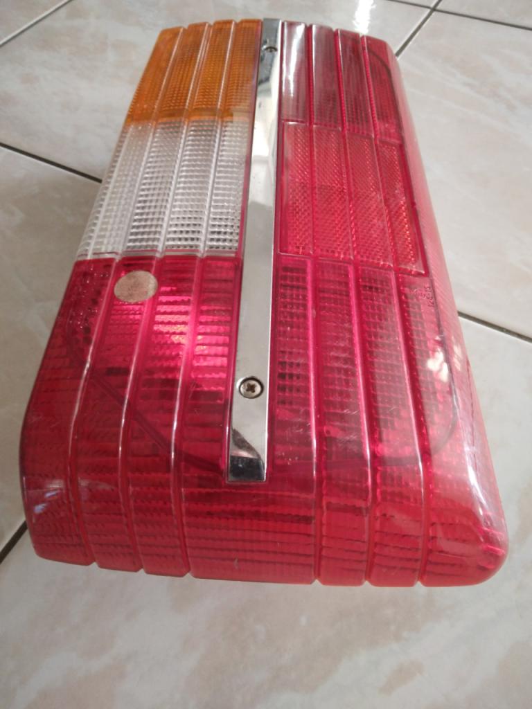 Feu PEUGEOT 104 LesAnciennes.com