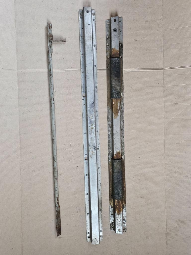 Traverse avant CITROEN DS LesAnciennes.com