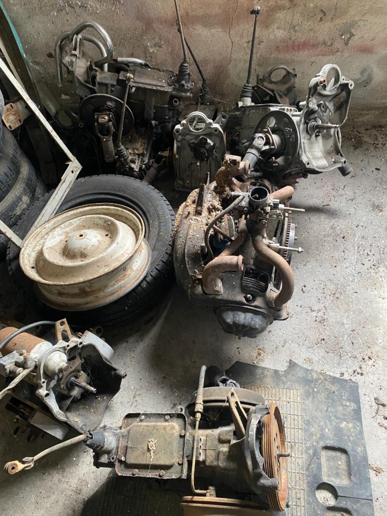 Lot de pièces CITROEN 2CV AZ LesAnciennes.com