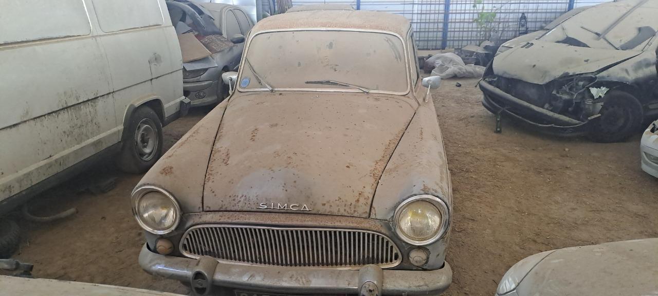 SIMCA Aronde Montlhéry - 1962 LesAnciennes.com