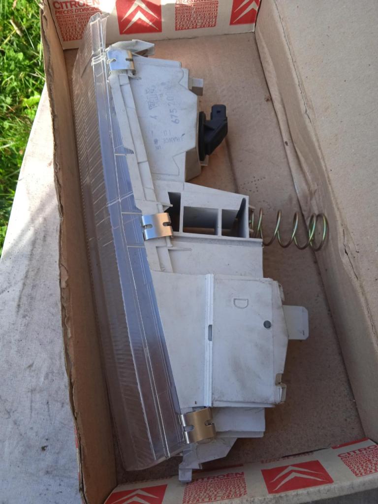 FEU CITROEN XM 675 200 45 VALEO LesAnciennes.com