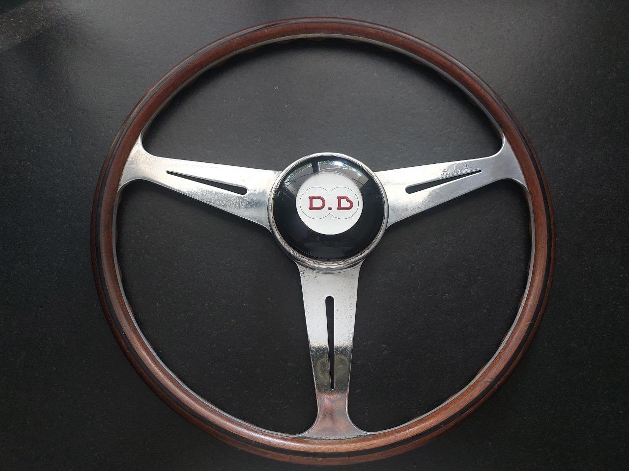 Volant NARDI pour DB HBR5 Le Mans Missile Panhard LesAnciennes.com