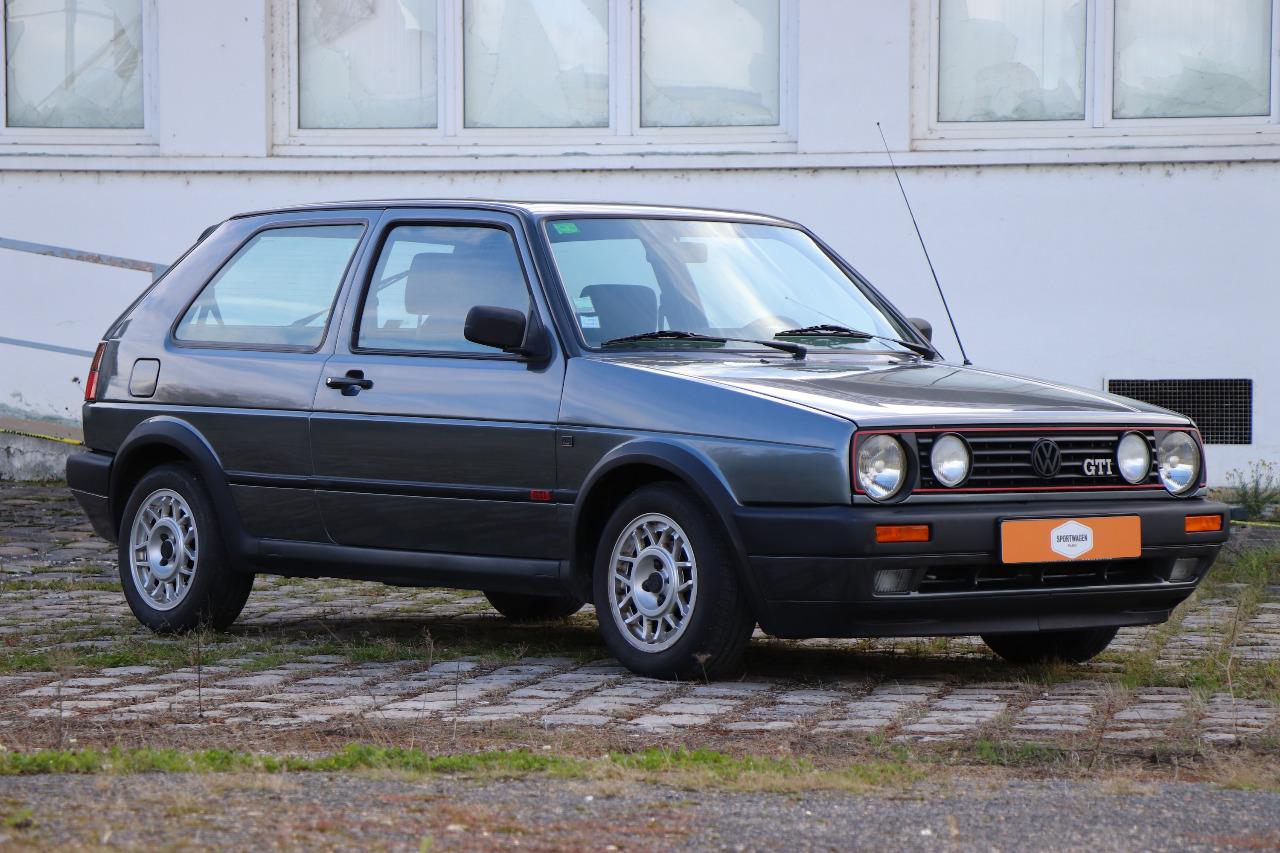VOLKSWAGEN Golf GTI - 1990 LesAnciennes.com
