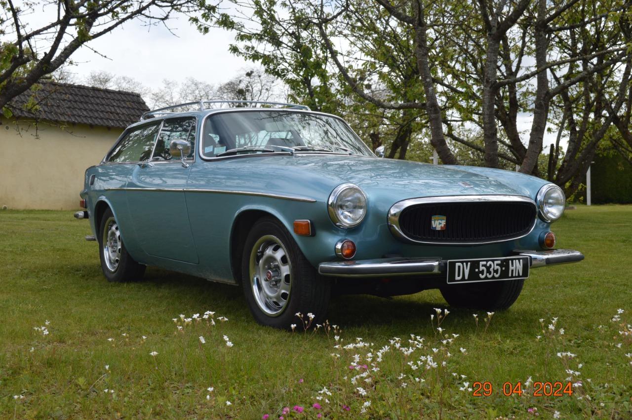 VOLVO P1800 BREACK - 1973 LesAnciennes.com