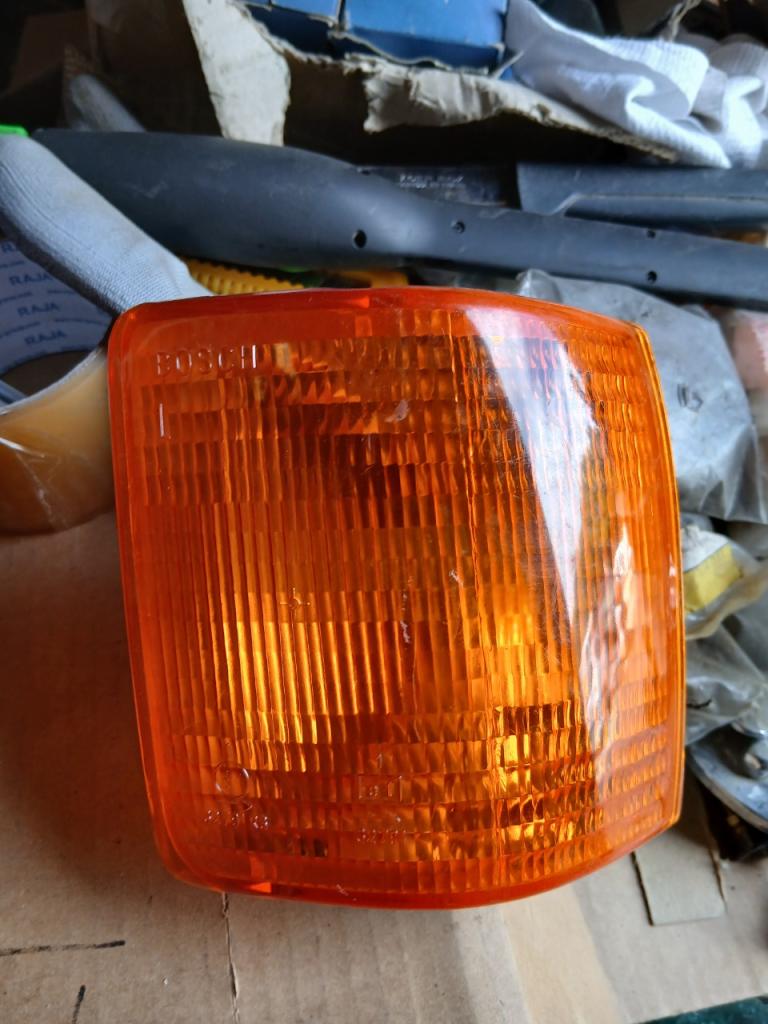 Clignotant AUDI 80 B2 LesAnciennes.com