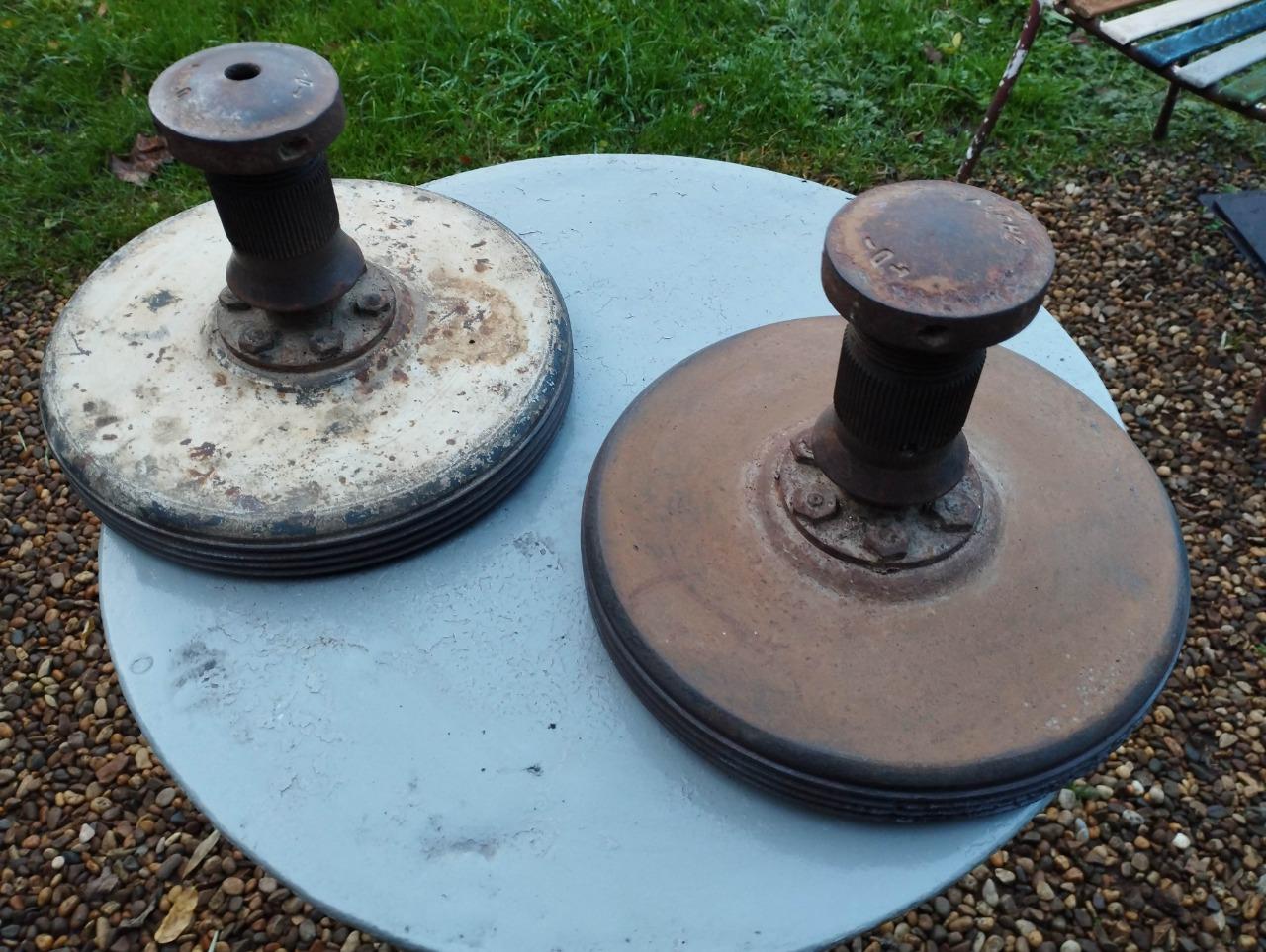 Paire de tambours Amilcar diam 260 LesAnciennes.com