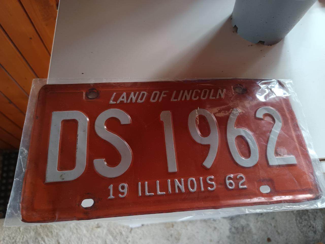 Plaque USA DS 1962 LesAnciennes.com