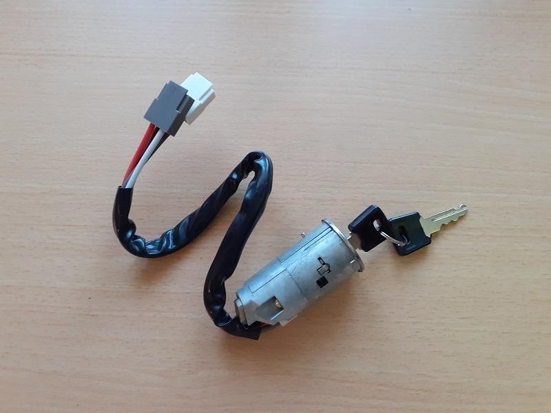 Neiman PEUGEOT 404 LesAnciennes.com