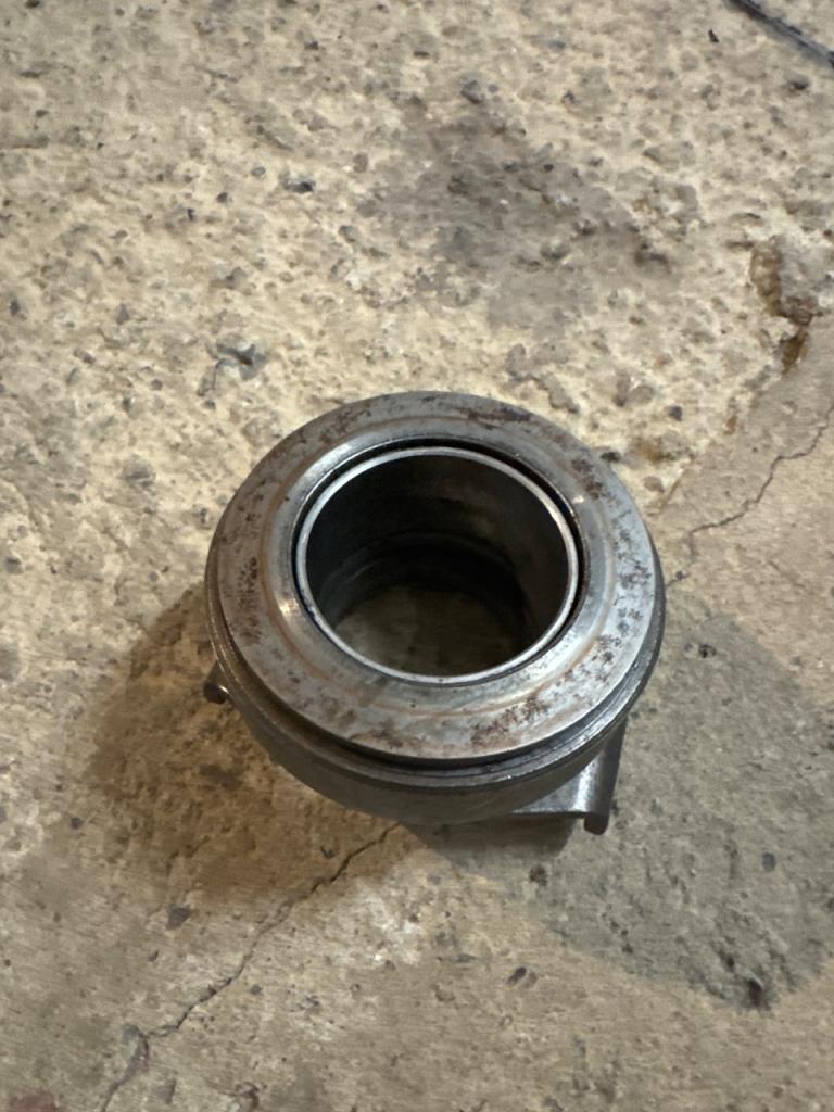 Butée d'embrayage BMW 2002 LesAnciennes.com