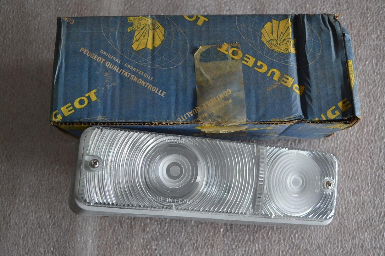 Feu AV DT PEUGEOT 104 avant 1977, neuf LesAnciennes.com