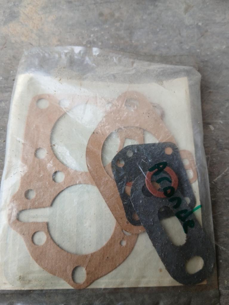 Pochette joints SIMCA Aronde LesAnciennes.com