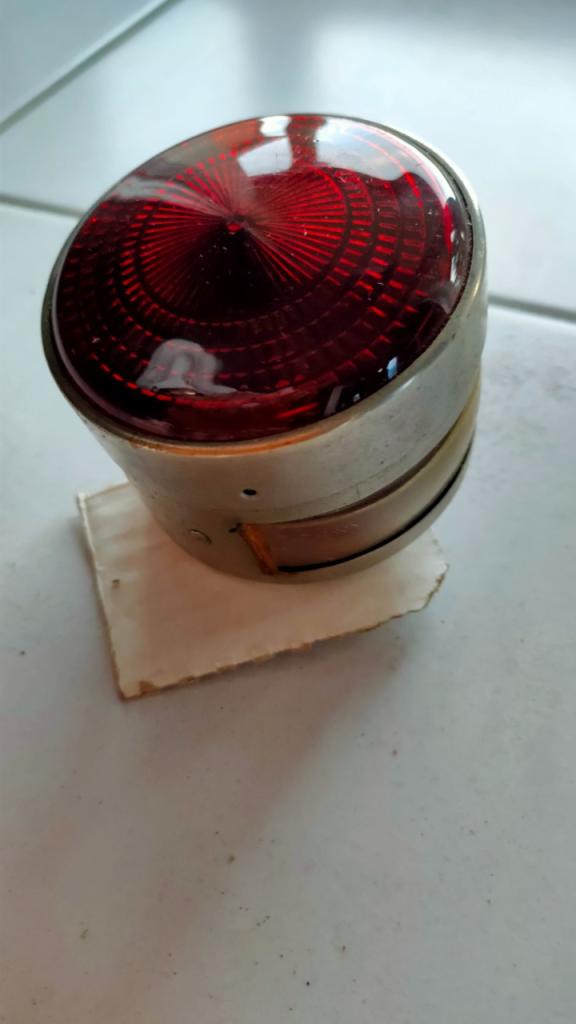 Support d'Ampoule Vintage pour Voitures Anciennes LesAnciennes.com