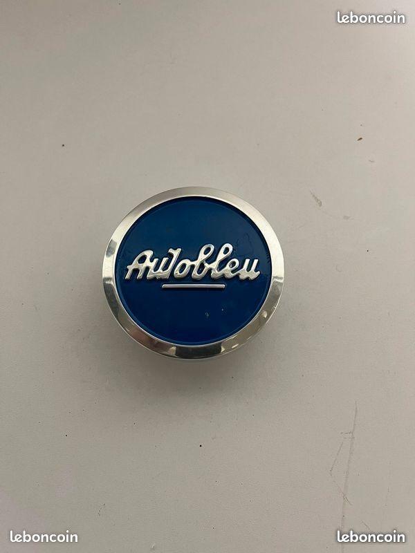 Pièces RENAULT Dauphine LesAnciennes.com