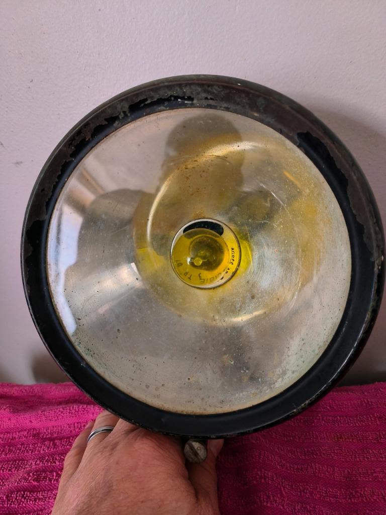 Pièces RENAULT Monaquatre LesAnciennes.com