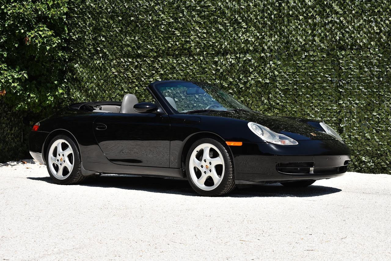2001 Porsche 996 (911) Carrera Convertible 3,4L "M LesAnciennes.com