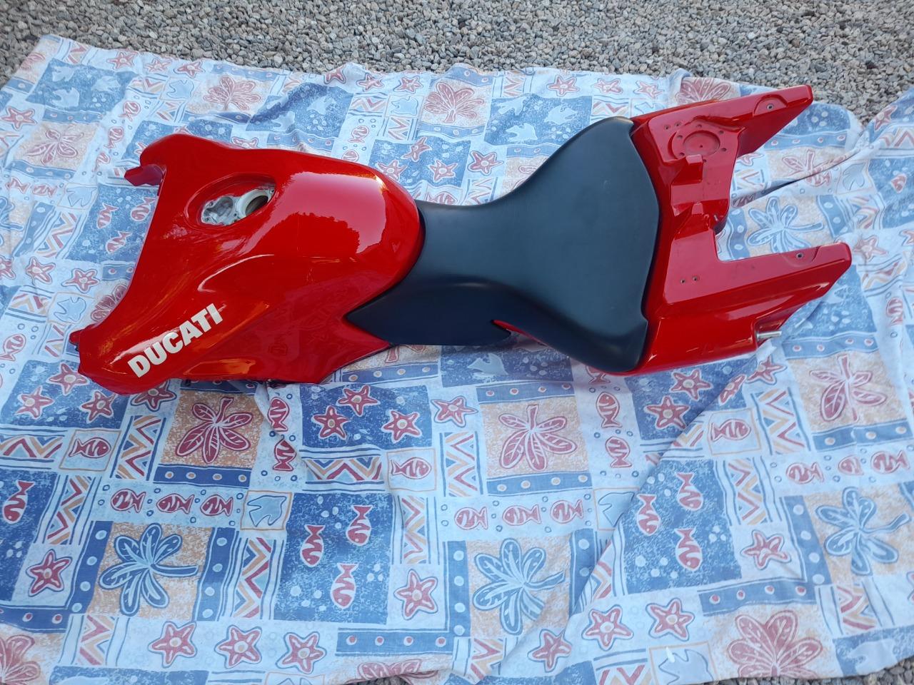 Réservoir DUCATI Multistrada LesAnciennes.com