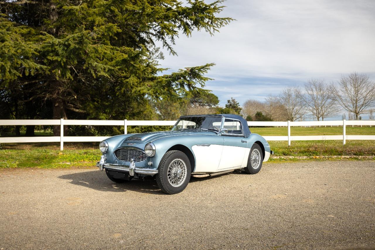 AUSTIN HEALEY 3000 BT7 Mk1 - 1961 LesAnciennes.com
