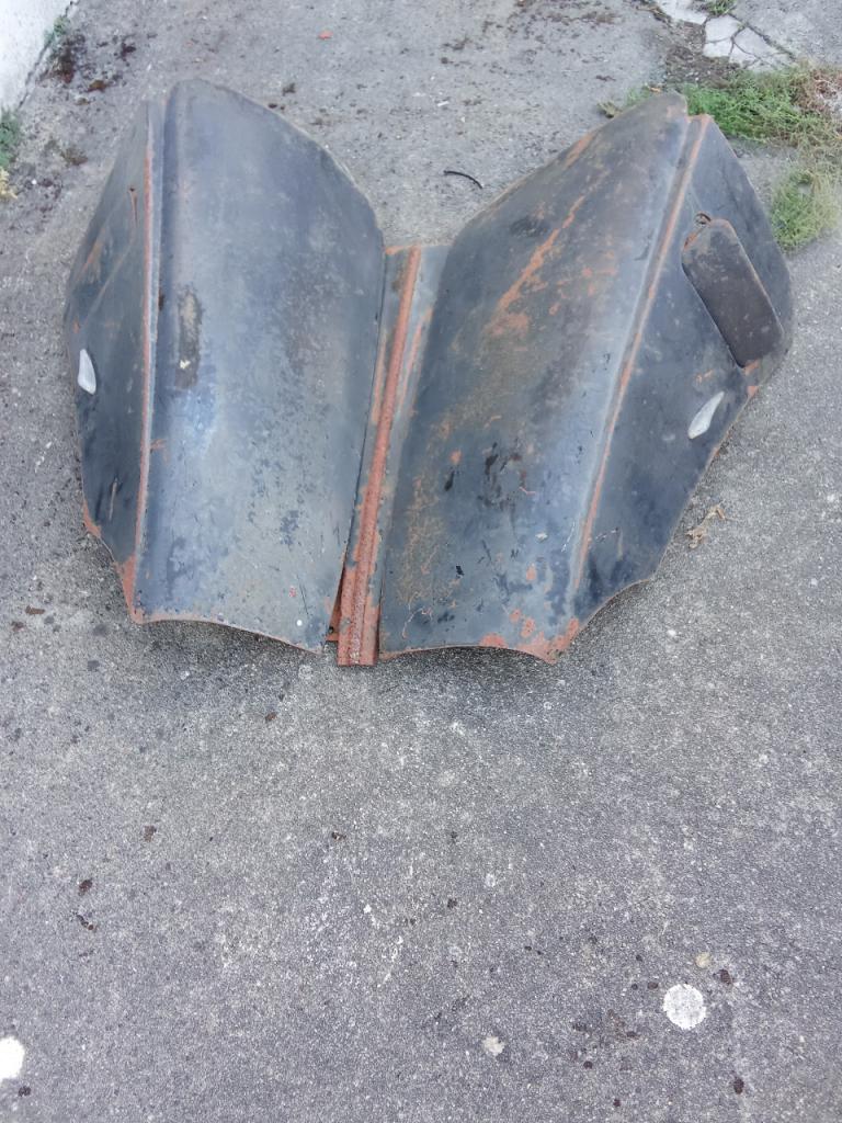Capot CITROEN Traction 11 A LesAnciennes.com
