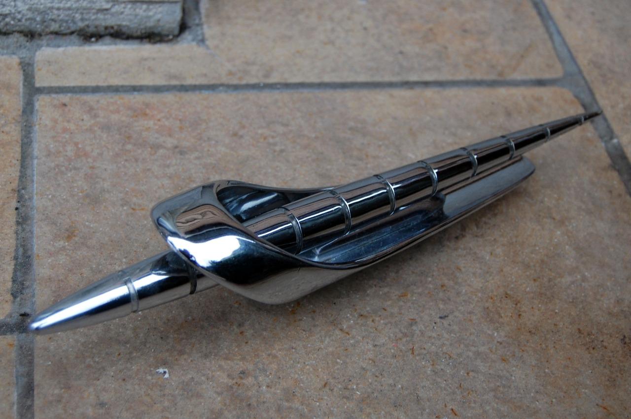 Mascotte capot studebaker president 1957 USA oldti LesAnciennes.com