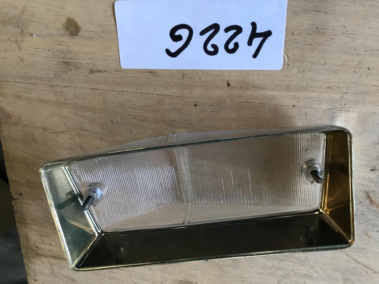 Cabochon neuf feu avant G translucide chr R10 R16 LesAnciennes.com