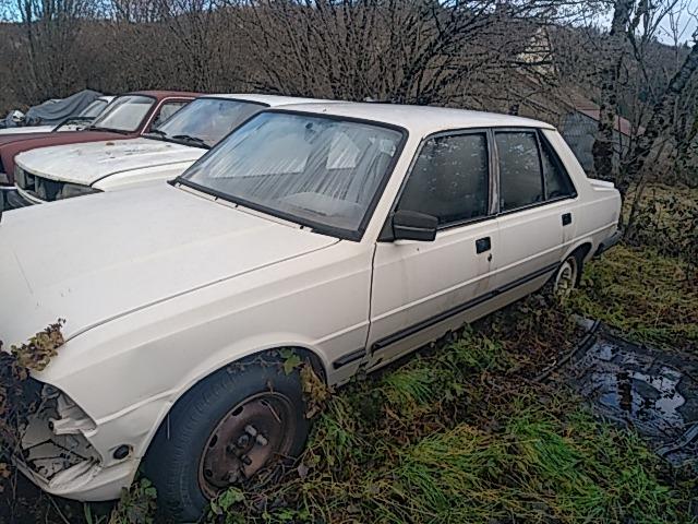 PEUGEOT 305 LesAnciennes.com