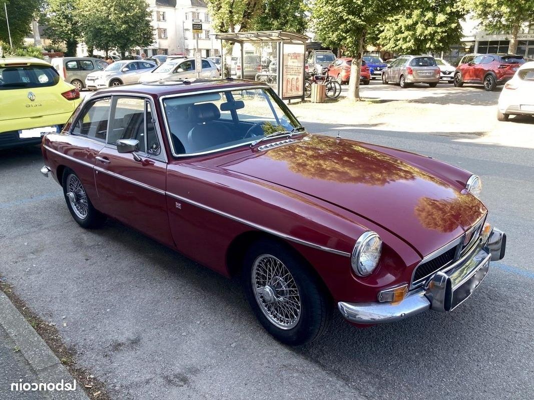 MG MGB MGB GT - 1973 LesAnciennes.com