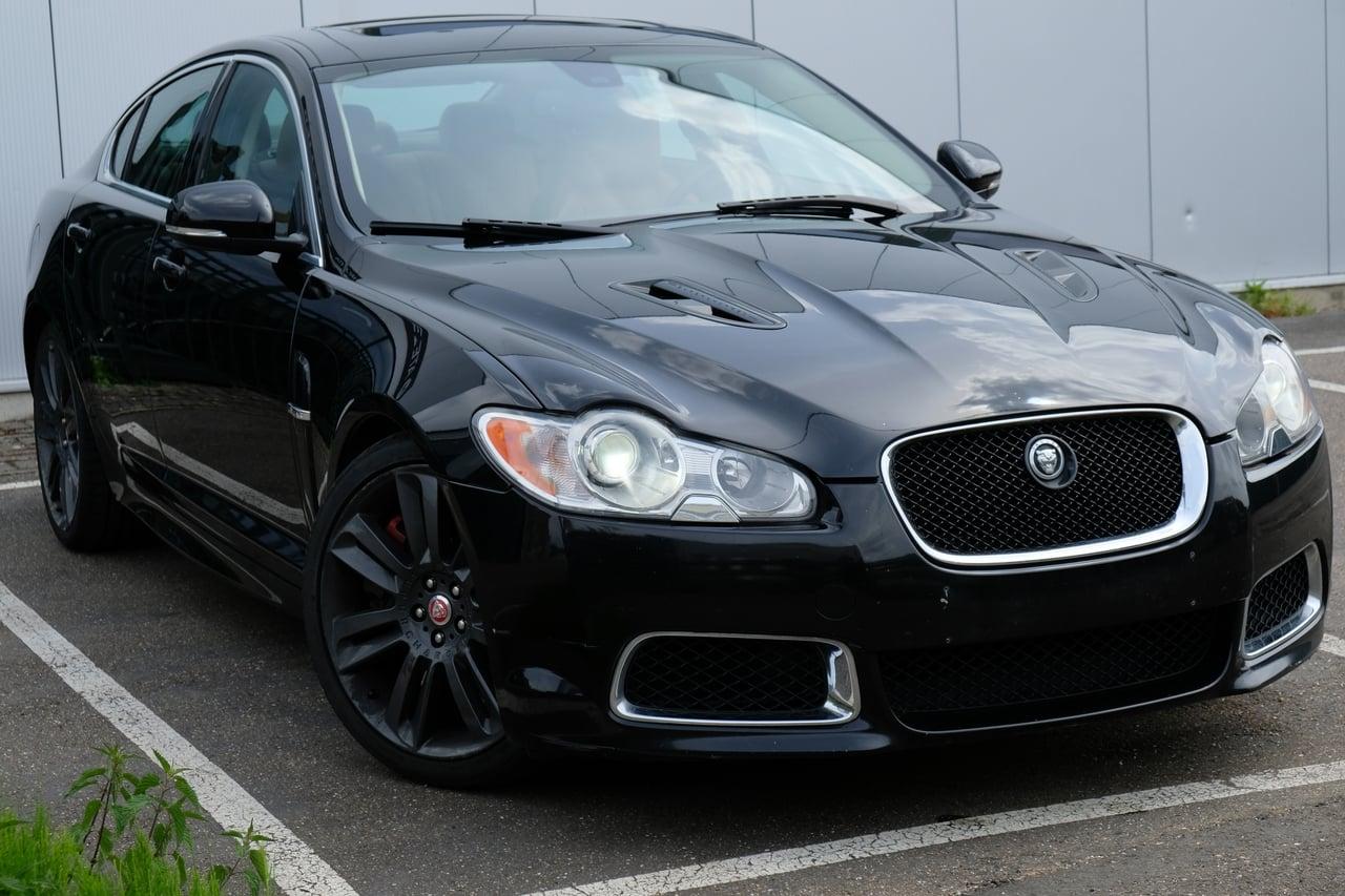 2010 Jaguar XFR X250 LesAnciennes.com