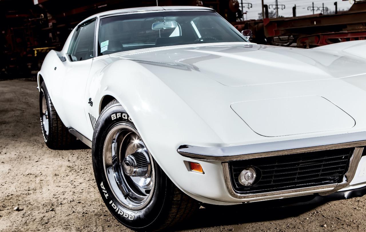 CHEVROLET Corvette Stingray - 1969 LesAnciennes.com