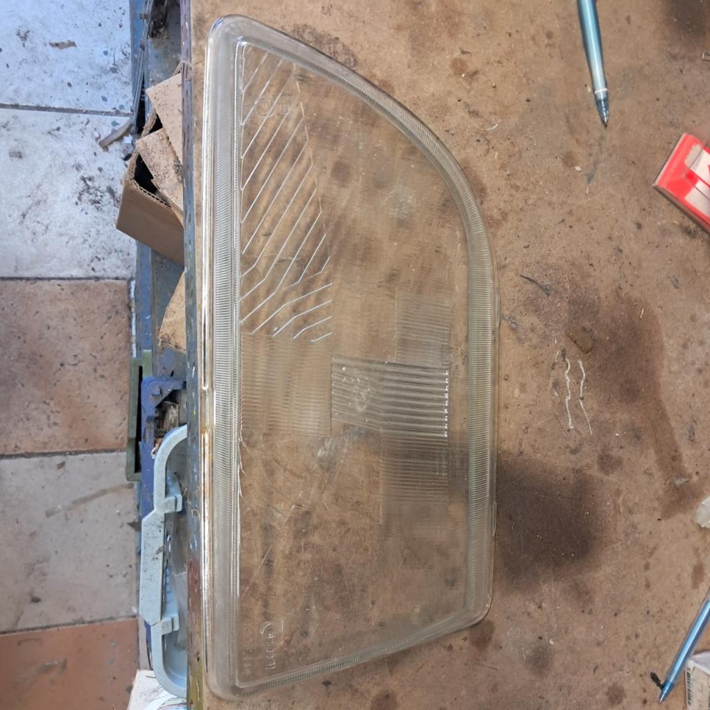 Verre de phare gauche CITROEN CX ́neuf LesAnciennes.com
